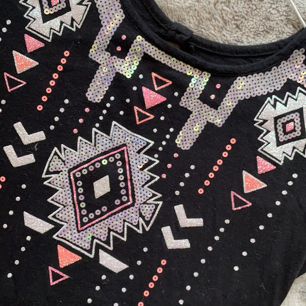 Aztec Top - Picture 2 of 6